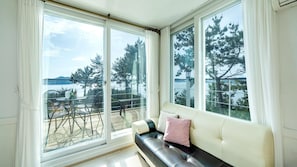 Basic Room, 1 Bedroom (Minyeowayasu(ocean view)) | 1 bedroom, free WiFi