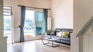 Basic Room, 3 Bedrooms (Seonnyeowanamukkun(ocean view)) | 1 bedroom, free WiFi