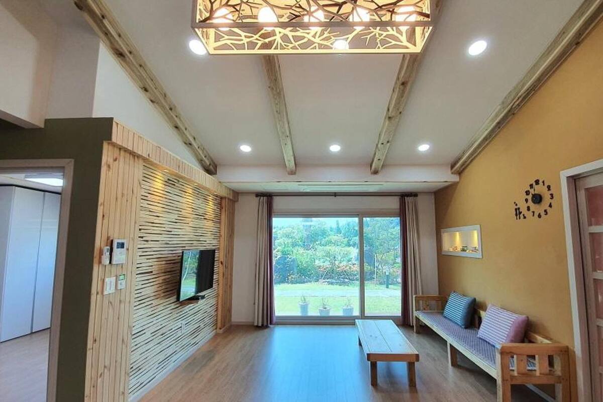 2 bedrooms, free WiFi