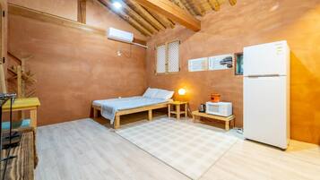 Basic-Zimmer, 1 Schlafzimmer (10Pyeong-1) | 1 Schlafzimmer, kostenloses WLAN