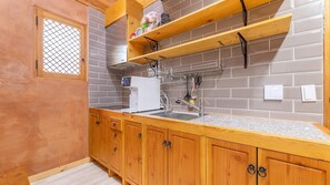 Habitación básica, 1 habitación (25Pyeong(Bija15)) | 1 dormitorio y wifi gratis
