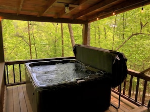 Bañera de hidromasaje al aire libre