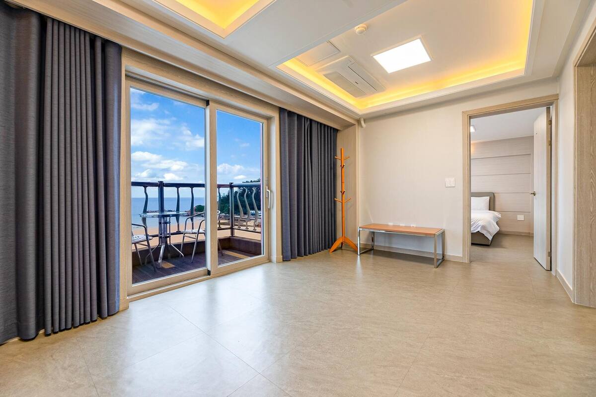 Habitación básica, 2 habitaciones (family gold/no smoking (ocean view)) | 1 habitación y wifi gratis