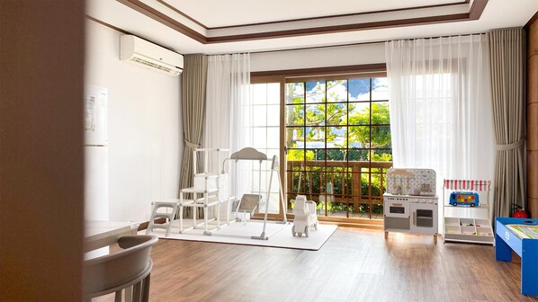 Basic Room, 1 Bedroom (Lemon - Kids room) | 1 bedroom, free WiFi - Jeju Sigan Yeohaeng Huyang Pension (Jeju City)