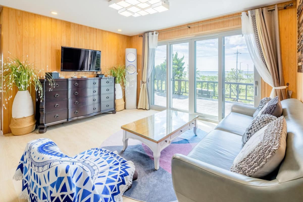 Habitación básica, 3 habitaciones (bada(ocean view)) | 1 dormitorio y wifi gratis