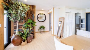 Basic Room, 3 Bedrooms (bada(ocean view)) | 1 bedroom, free WiFi - Jeju Jeobadae Nuwo (Jeju City)