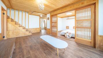 2 bedrooms, free WiFi