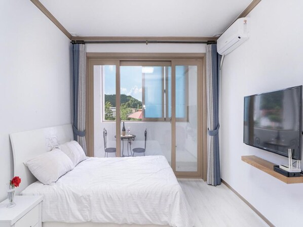 Basic Room, 1 Bedroom (deung dae) - Samcheo Happy House Pension (Samcheok)