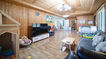 Basic Room, 3 Bedrooms (sehwa spa kids) | 1 bedroom, free WiFi