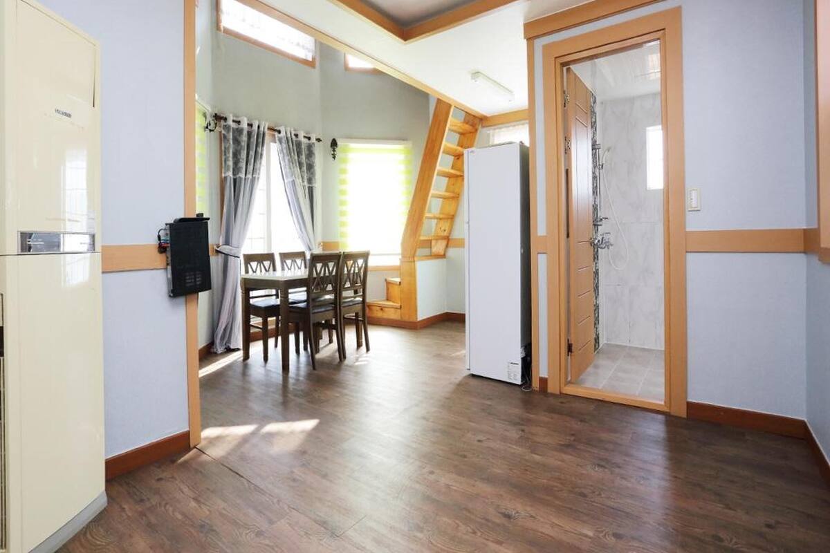 Basic Room, 2 Bedrooms (Rojanda)