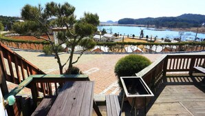 Basic Room, 1 Bedroom (Sapia) | 1 bedroom, free WiFi - Taean Buck gwa Baetnaru Pension (Taean)