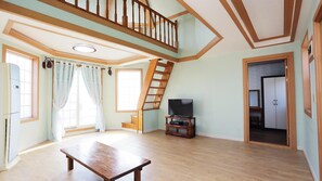 1 bedroom, free WiFi - Taean Buck gwa Baetnaru Pension (Taean)