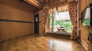 Basic Room, 1 Bedroom (Solhyanggi) | 1 bedroom, free WiFi