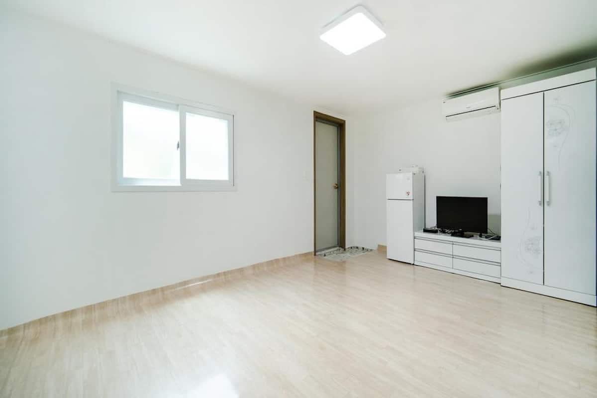 1 chambre, accès au Wi-Fi (inclus)