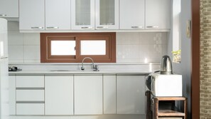 Chambre de base, 2 chambres (Banditbul  202ho) | 1 chambre, accès au Wi-Fi (inclus)