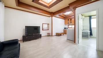 Basic Room, 1 Bedroom (Banditbul 103ho) | 1 bedroom, free WiFi