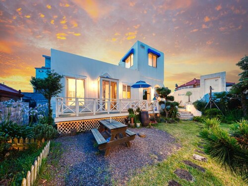 Jeju Mulgogi Pension