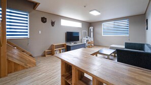 Basic Room, 4 Bedrooms (Dok chae 38TYPE) | Exterior