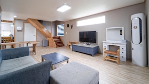 Basic Room, 4 Bedrooms (Dok chae 38TYPE) | Exterior - Seogwipo Haemil Dokchae Pension (Seogwipo)