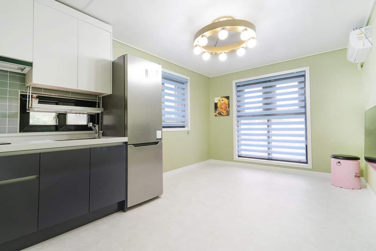 Basic Room, 1 Bedroom (hyeongjebang) | 1 bedroom, free WiFi