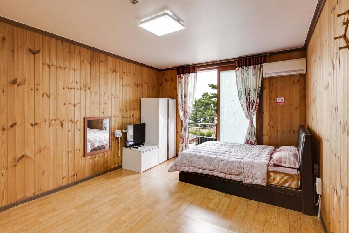 Basic Room, 1 Bedroom (teuk203ho)