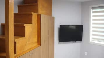 Basic Room, 2 Bedrooms (201ho) | 1 bedroom, free WiFi