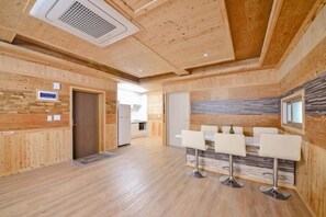 1 bedroom, free WiFi - Yeosu Sea and Starnight Pension (Yeosu)