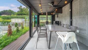 Basic Room, 3 Bedrooms (STAY Ⅱ) | 3 bedrooms, free WiFi