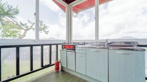 Basic Room, 2 Bedrooms (Pataya(Oceanview,group)) | 1 bedroom, free WiFi - Ganghwa Badajeongwon Pension (Incheon)