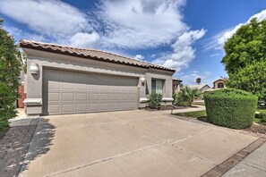 Exterior - Hot Tub & Fire Pit: Phoenix Oasis Near Hiking! (Phoenix)
