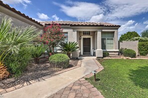 Exterior - Hot Tub & Fire Pit: Phoenix Oasis Near Hiking! (Phoenix)