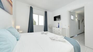 1 camera, una cassaforte in camera, ferro/asse da stiro