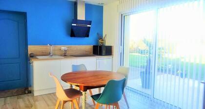 Cozy Retreat 10 min from Le Mans: Private Garden, BBQ, Tennis Nearby