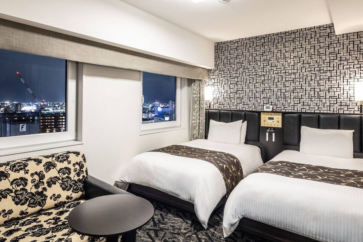 Escrivaninha, Wi-Fi de cortesia, roupa de cama