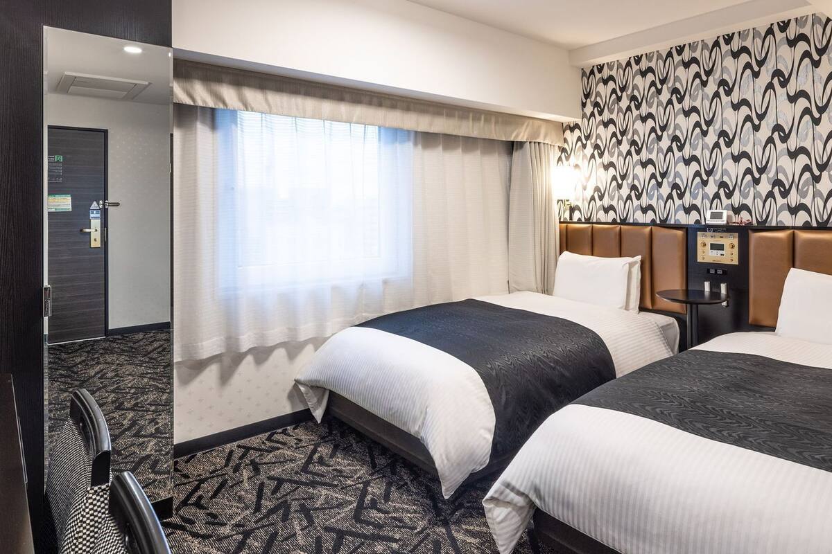 Escrivaninha, Wi-Fi de cortesia, roupa de cama