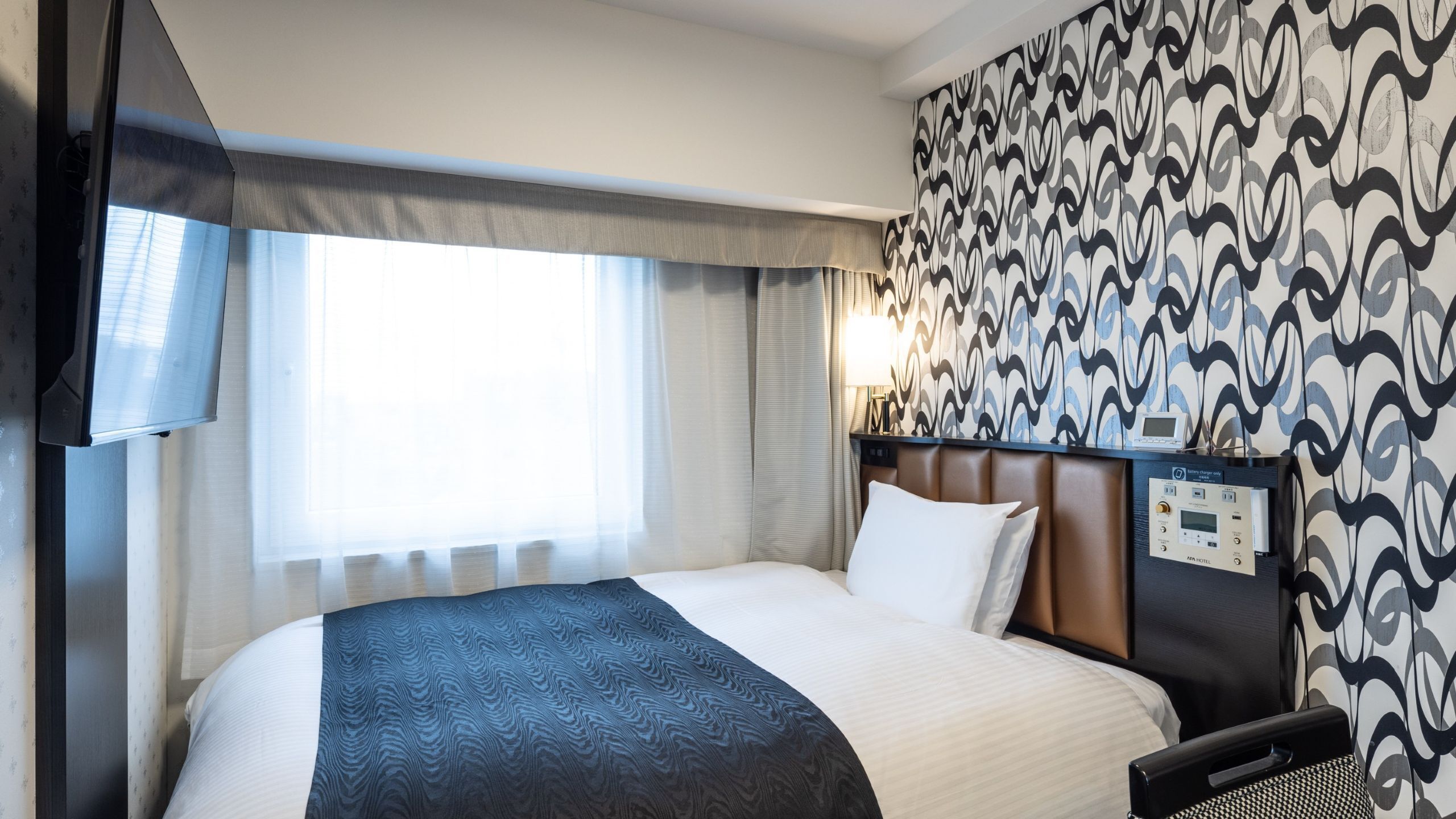 Escrivaninha, Wi-Fi de cortesia, roupa de cama