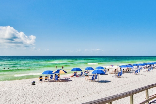 🌅 Gulf-View Condo | Seasonal Beach Service Included | Shoreline 3092