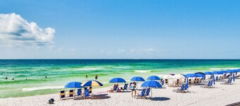 🌅 Gulf-View Condo | Seasonal Beach Service Included | Shoreline 3092