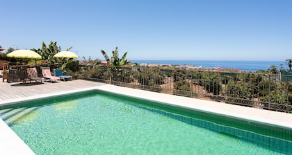 Canary vacation home on finca, all year round. Pool, sea and Teide view