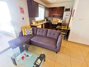 Interior detail - Promenade Breeze City Apartment (Larnaca)