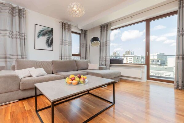 تلفزيون، مكتب