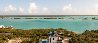 Modern 2 Bedroom Luxury Villa With Stunning Sea Views of Chalk Sound 