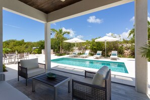 Alberca al aire libre