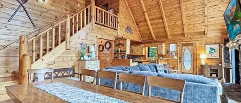 Fernseher, Kamin, Videospiele, DVD-Player