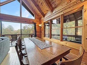 Dining - Bigfoot of Blue Ridge - Mountain View above Blue Ridge Lake | Hot Tub | Movie Room | Pool Table (Blue Ridge)