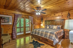 4 bedrooms, iron/ironing board, free WiFi, bed sheets - Bigfoot of Blue Ridge - Mountain View above Blue Ridge Lake | Hot Tub | Movie Room | Pool Table (Blue Ridge)
