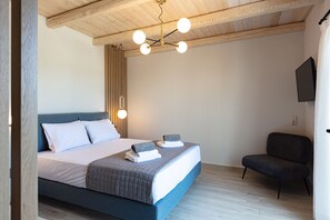 5 bedrooms, in-room safe, free WiFi, bed sheets - Five Bedroom Villa with Private Pool (Rethymno)