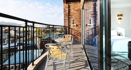 Alma Business Hotel