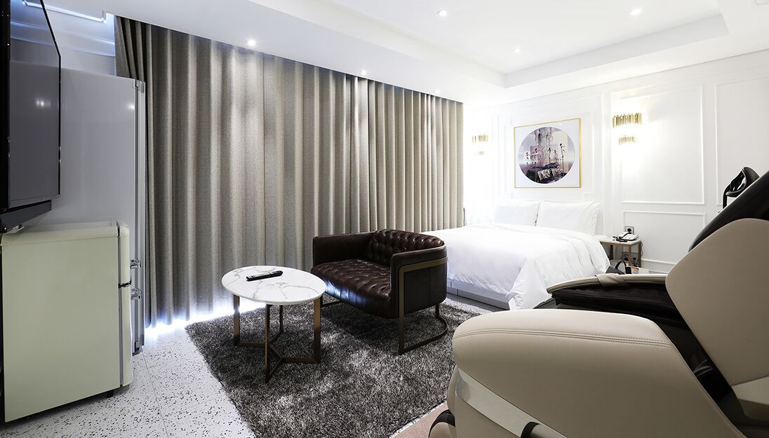 VIP Room(Outdoor Bathtub Unavailable During Winter Season) | Wifi gratis y ropa de cama