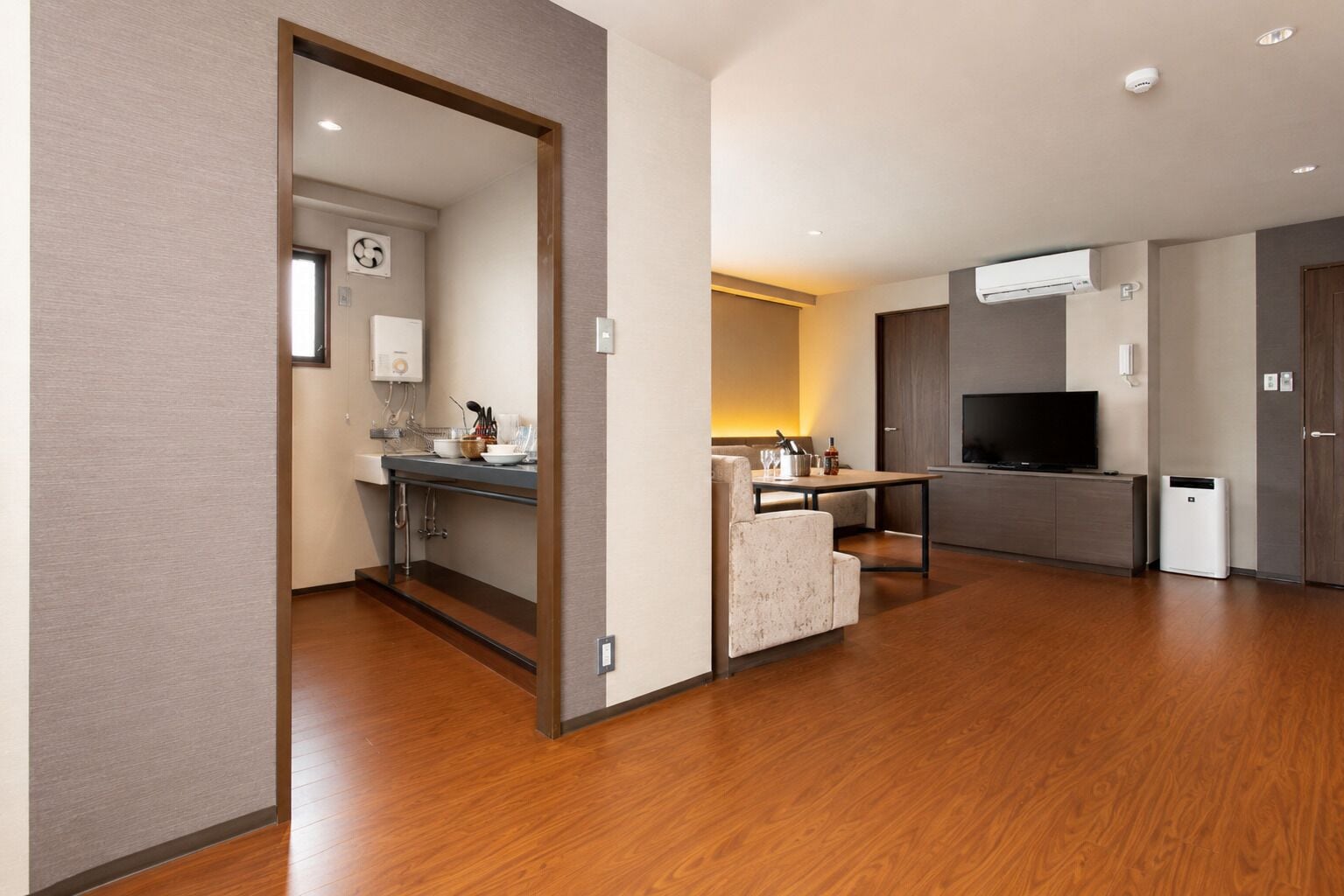 Deluxe Apartment, Non Smoking | 2 bedrooms, desk, laptop workspace, blackout curtains